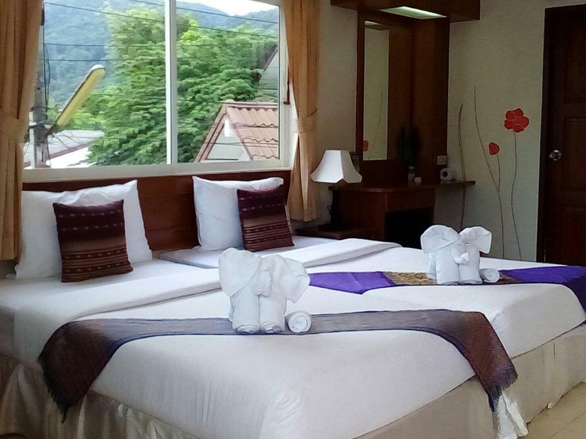 Baan Chayna Hotel Bãi biển Bang Tao Ngoại thất bức ảnh